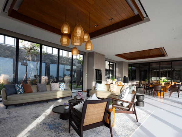 Villa BIE - Opulent living and dining spaces